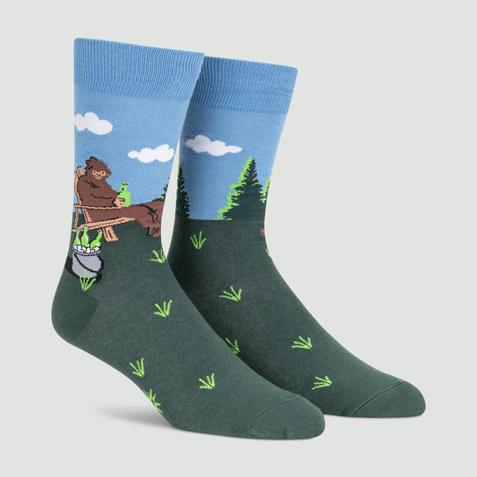 Bucket List Sasquatch Men's Crew Socks